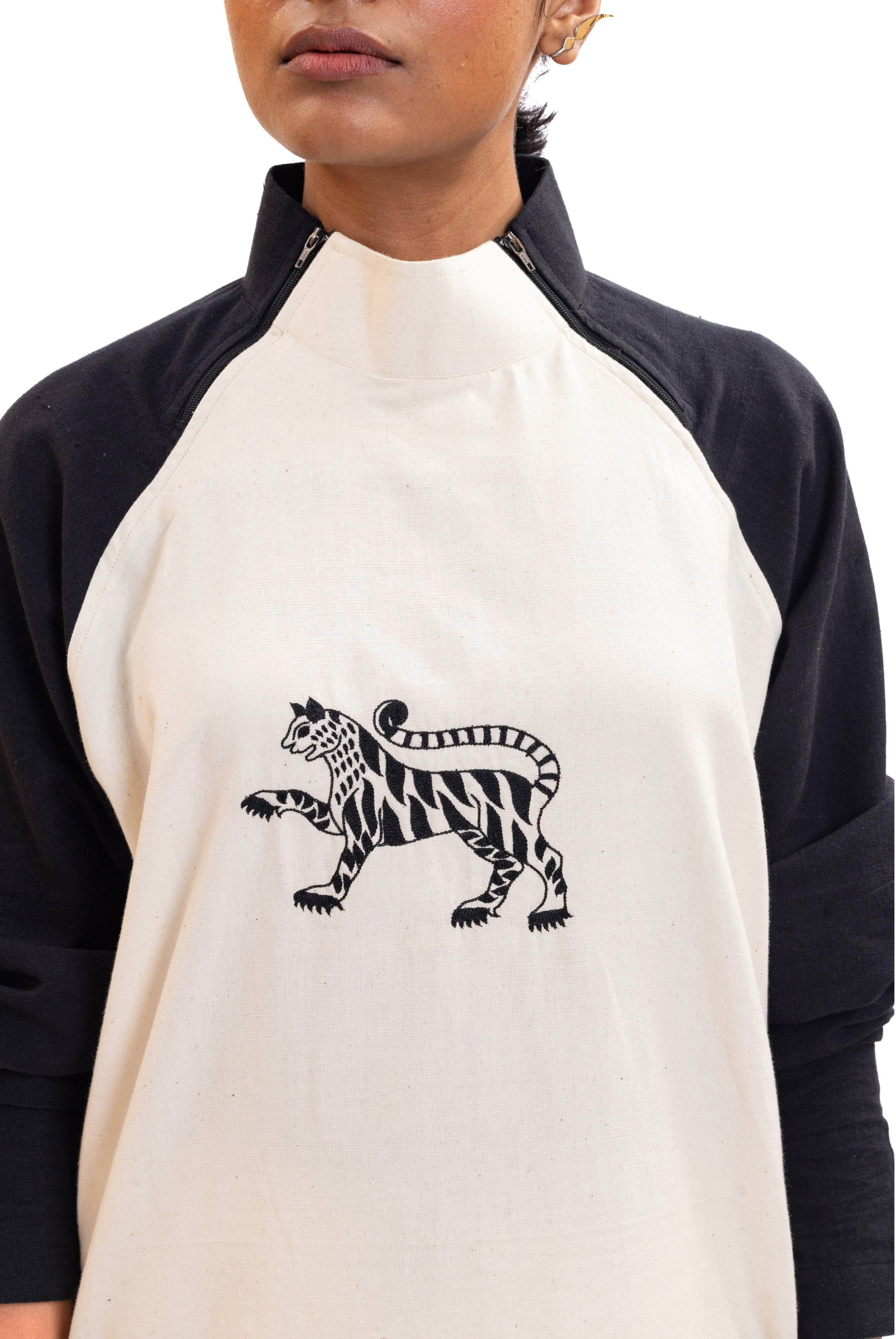 Handwoven unisex baseball shirt