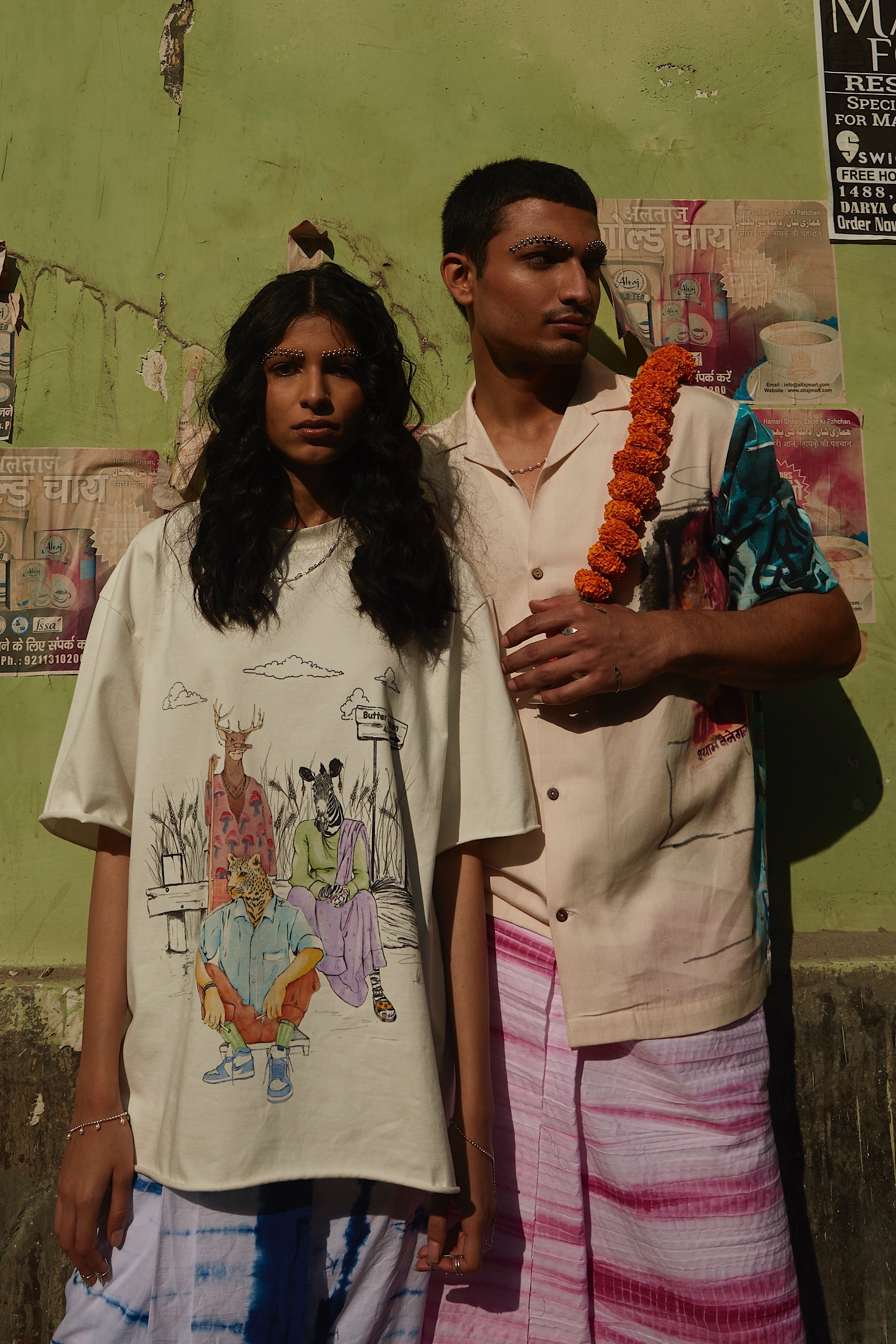 Sneakerhead cropped length t-shirt